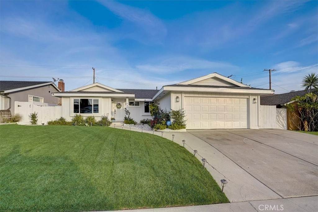 840 Tropicana Way - Photo 1