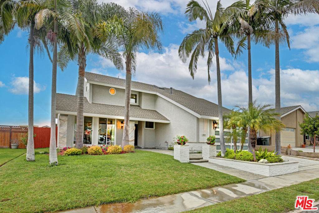 33051 Daniel Drive - Photo 1