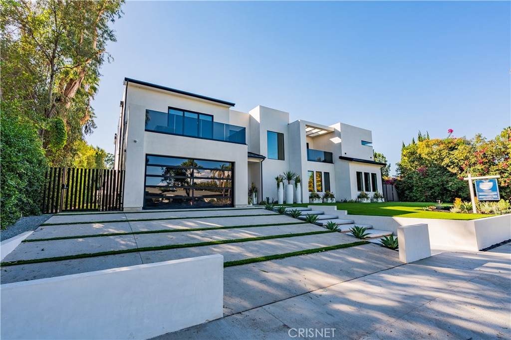 5321 Oak Park Avenue - Photo 1