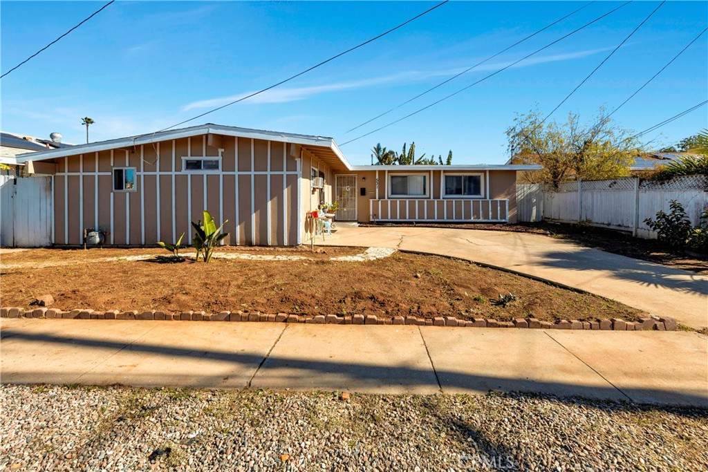 531 Cochran Avenue - Photo 1