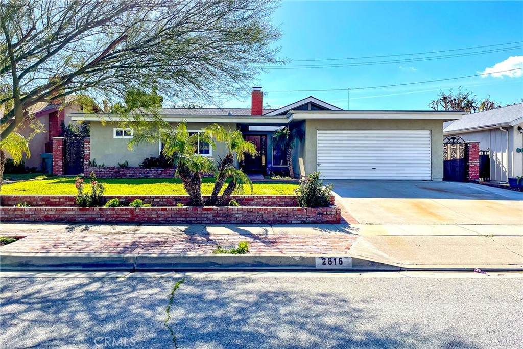 2816 Valley View Avenue - Photo 1
