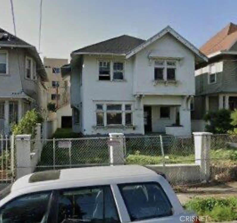 741 Columbia Avenue - Photo 1