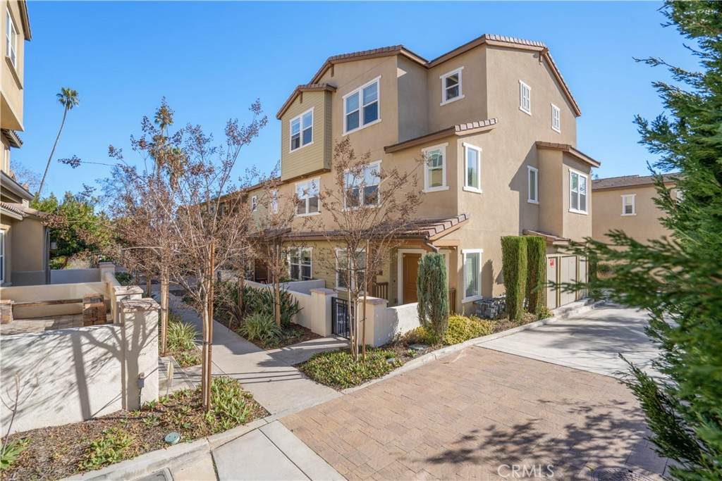 281 Mar Vista Avenue - Photo 1