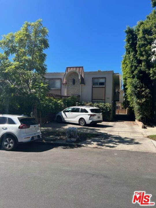 1921 Pelham Avenue - Photo 1