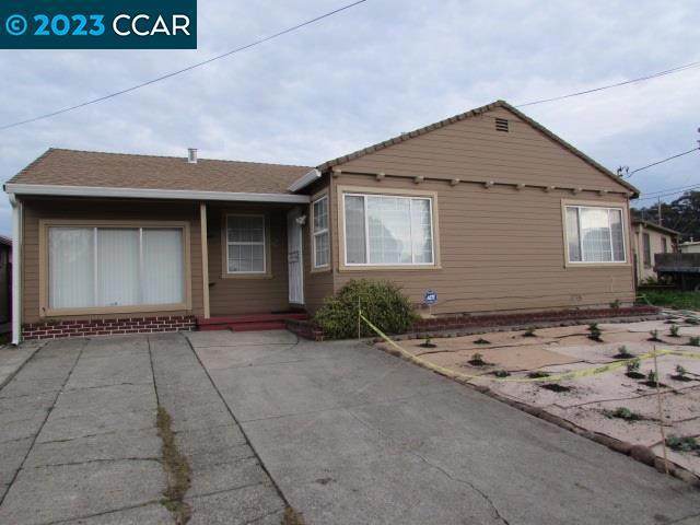 2410 Greenwood Dr - Photo 1