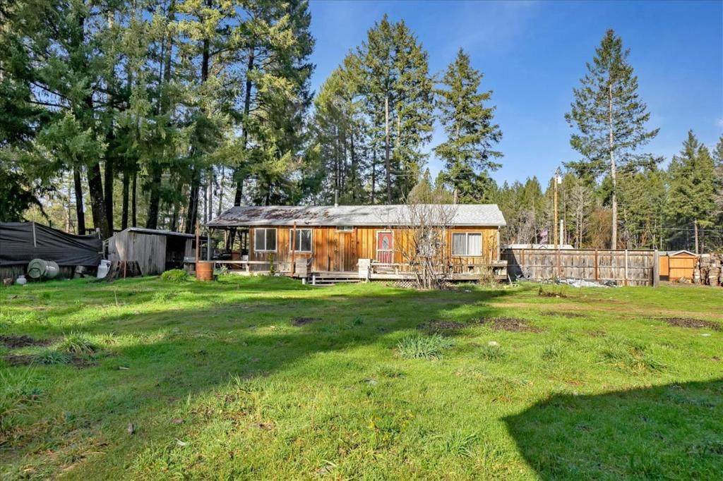1341 Hoiland Road - Photo 1