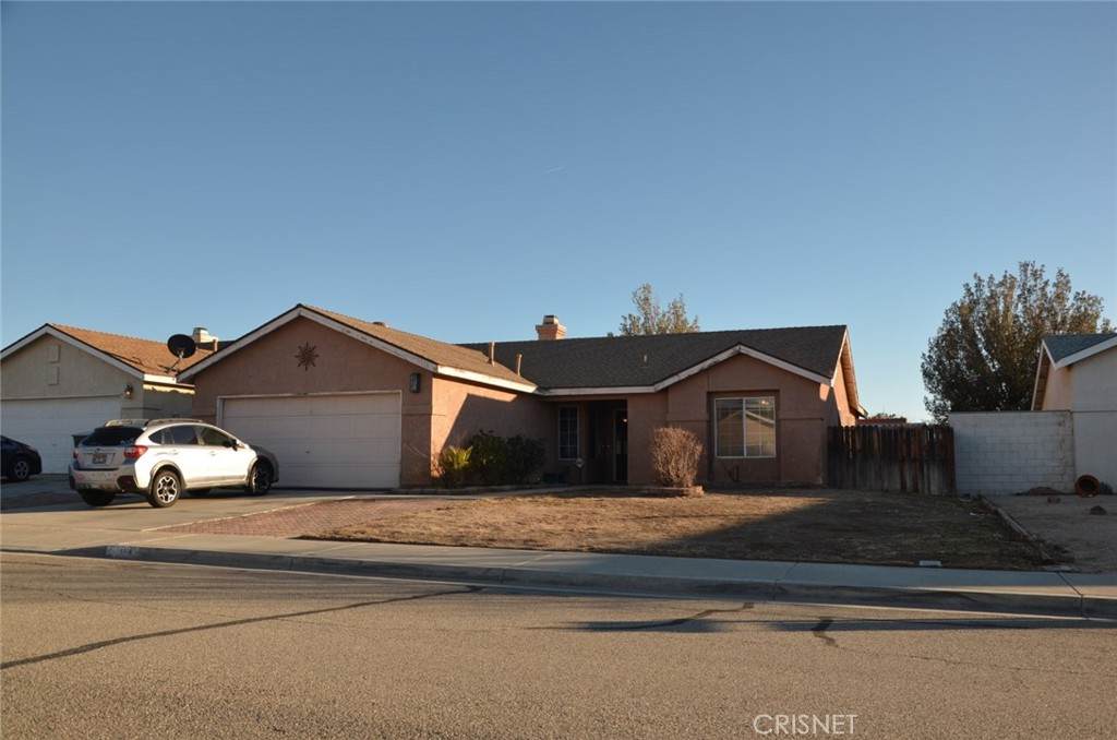 1116 Oakwood Lane - Photo 1