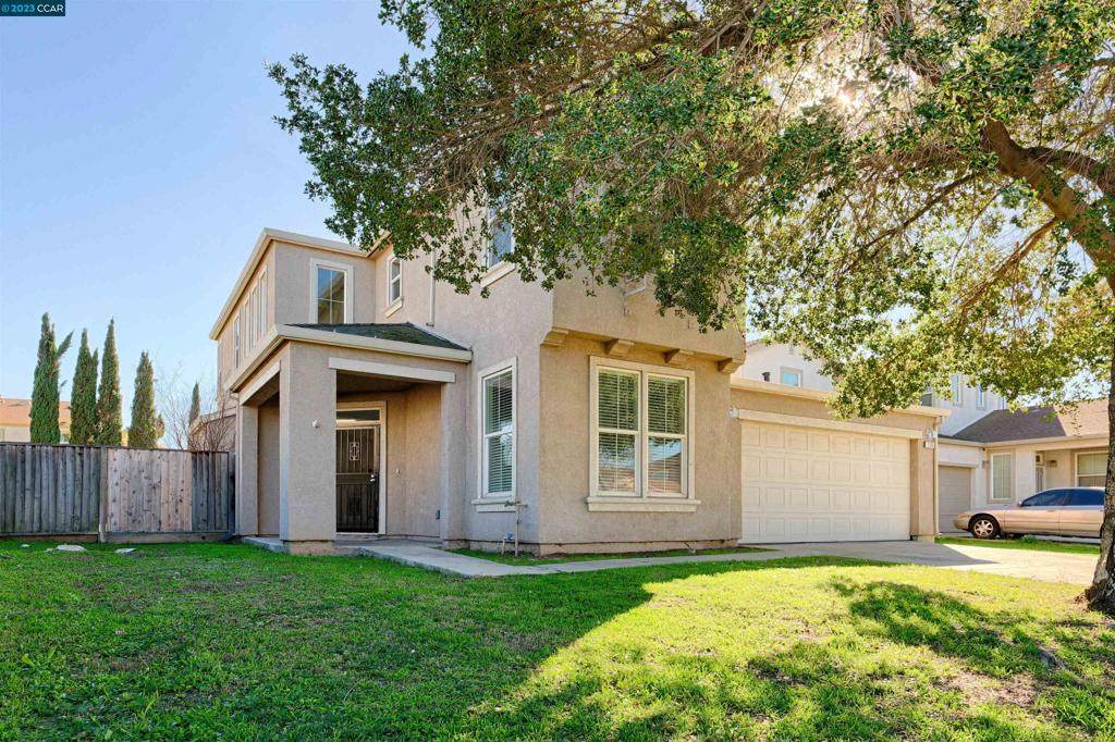 2060 Mighty Oak Dr - Photo 1