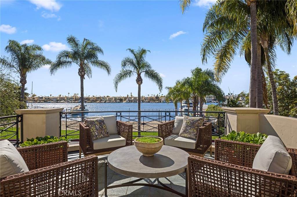 2401 Bayshore Drive - Photo 1