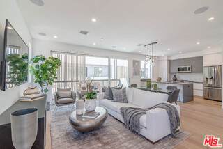 1212 Sycamore Avenue - Photo 1