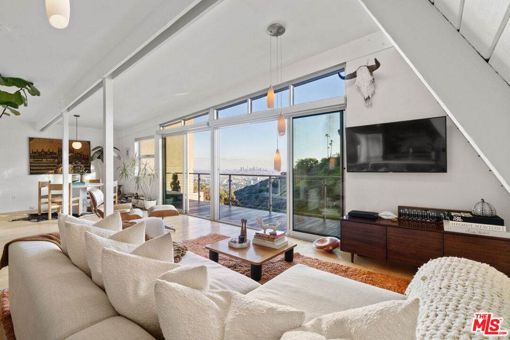 7028 Pacific View Drive - Photo 1