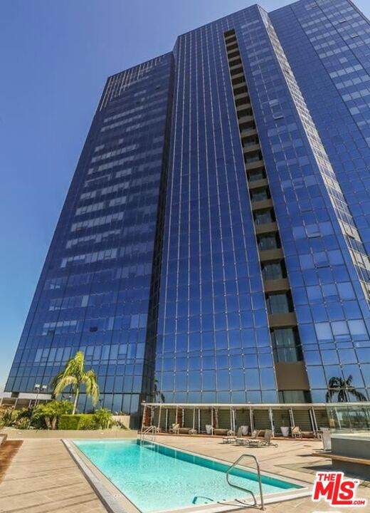 1100 Wilshire Boulevard - Photo 1