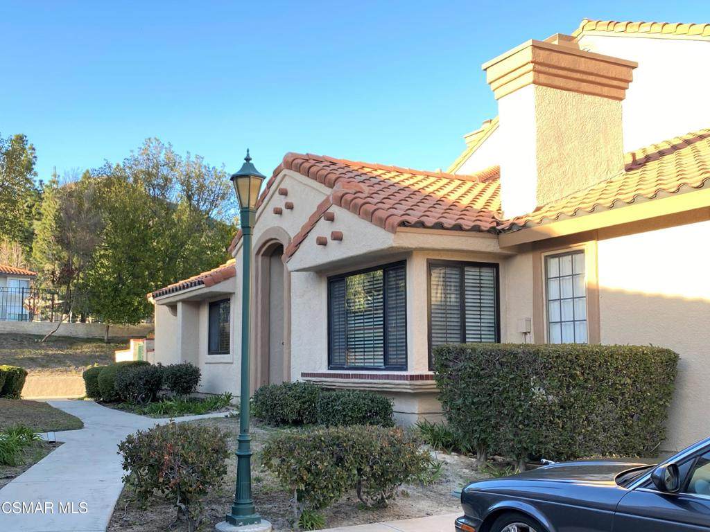 384 Country Club Drive - Photo 1