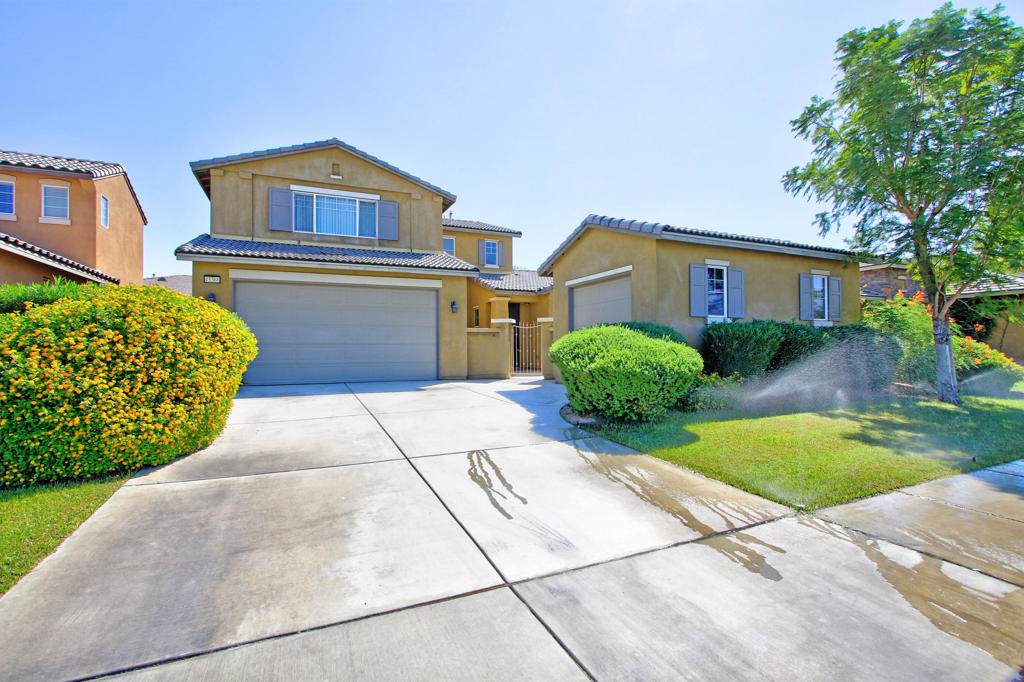 43366 Lago Breeza Drive - Photo 1