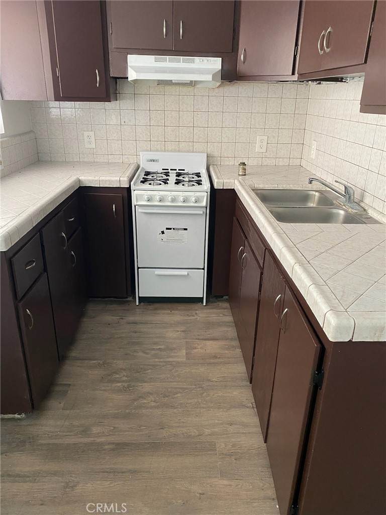 1138 D Street - Photo 1