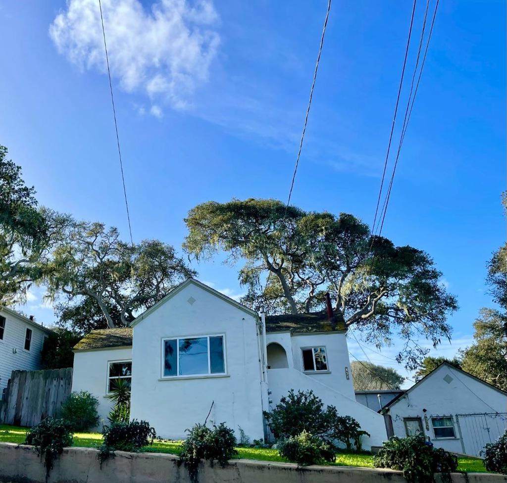 851 Cypress Street - Photo 1