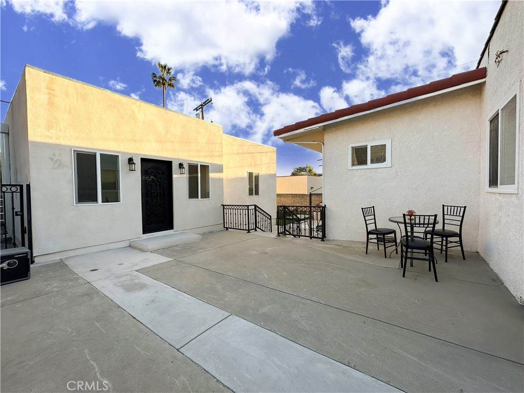 1344 Justin Avenue - Photo 1
