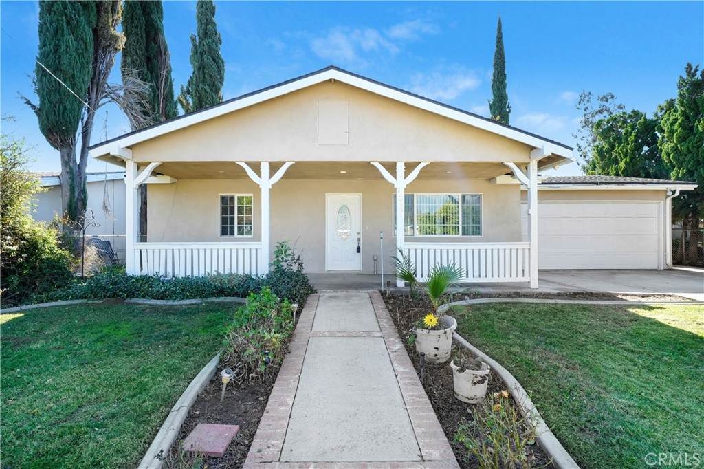 13039 Chestnut Avenue - Photo 1