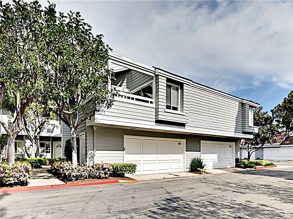 251 Chesterfield - Photo 1