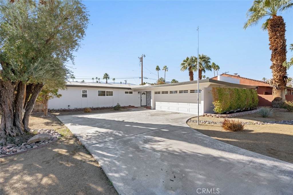 74613 Peppertree Drive - Photo 1