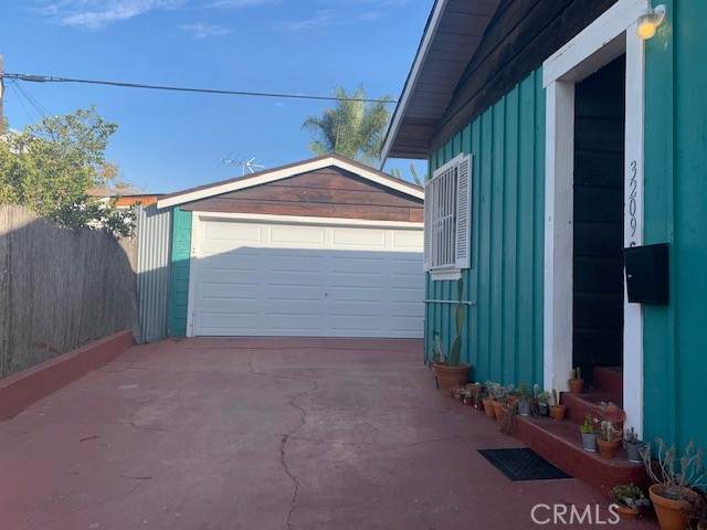 3209 110th Street - Photo 1