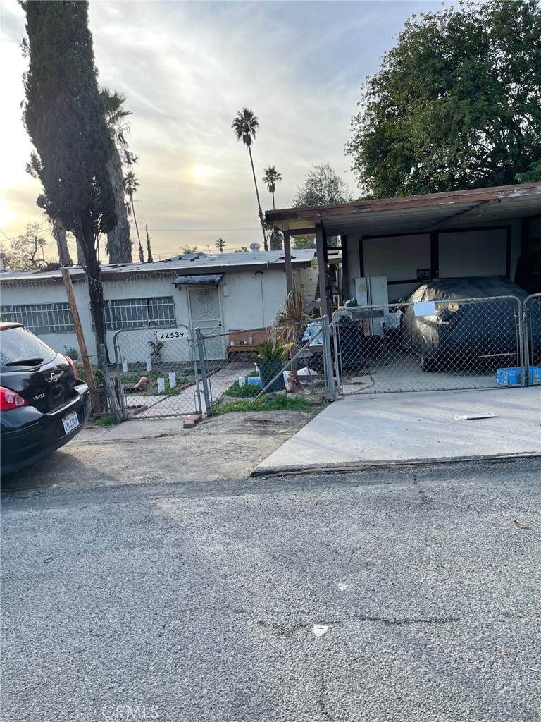 22539 La More Road - Photo 1