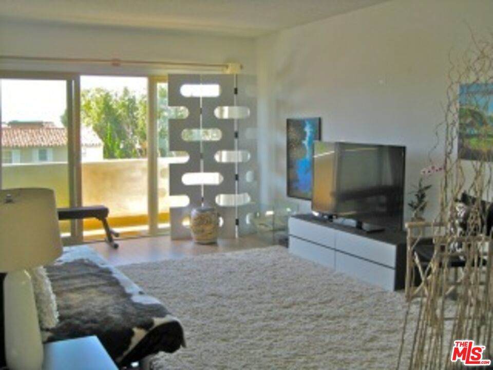 22351 Pacific Coast Highway - Photo 1