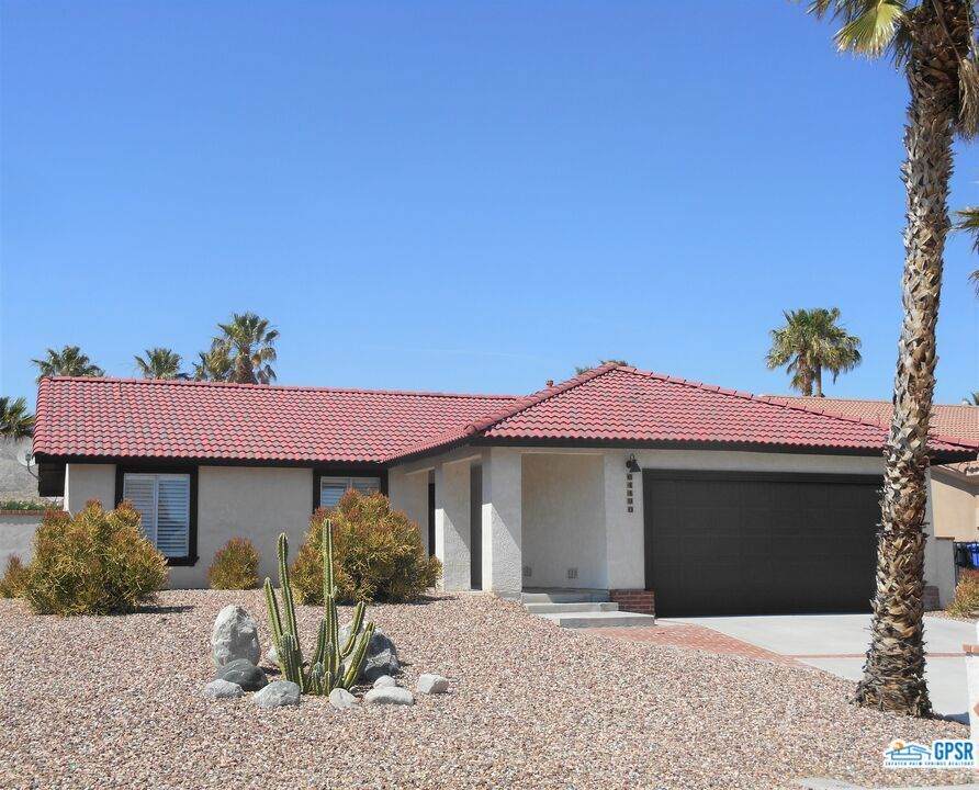 64490 Brae Burn Avenue - Photo 1