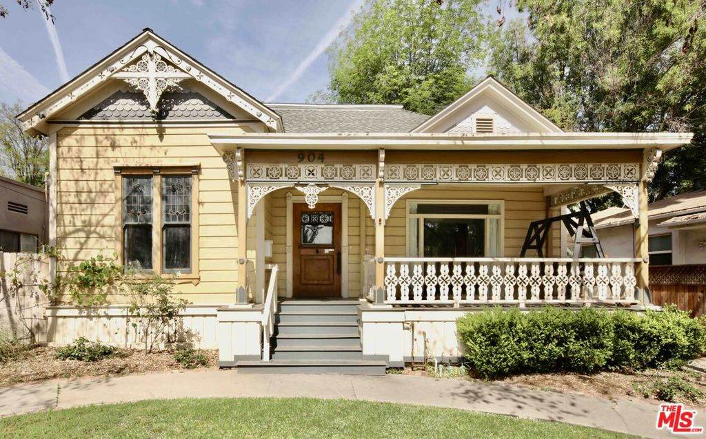 904 Monterey Road - Photo 1