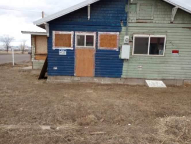 106 10th Street - Photo 1