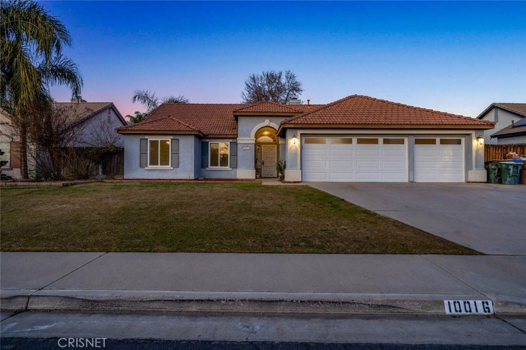 10016 Roehampton Avenue - Photo 1