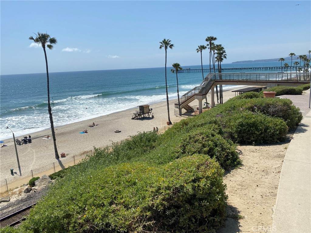 https://bt-photos.global.ssl.fastly.net/socal/orig_boomver_1_372077583-2.jpg