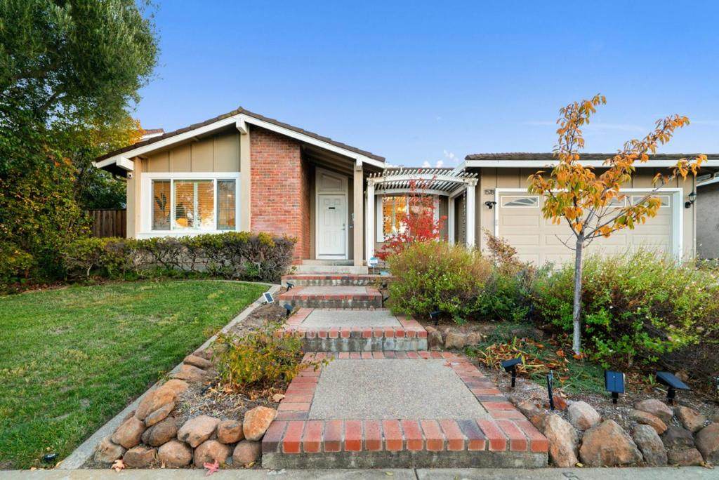 1578 Calle De Aida - Photo 1