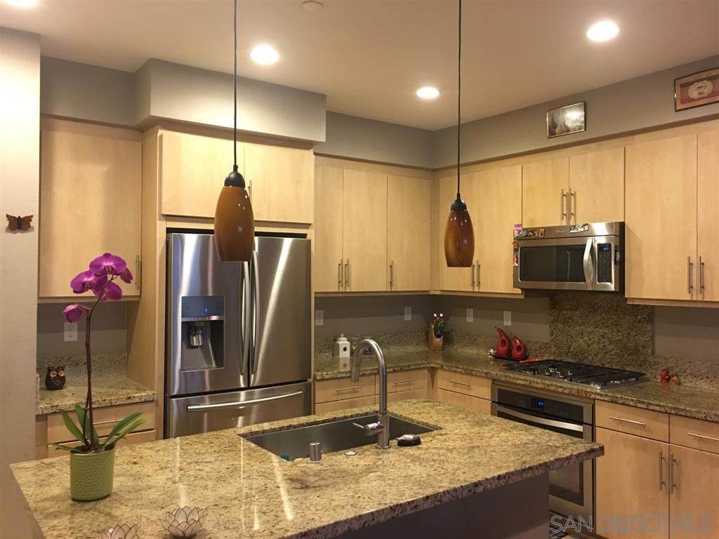 1660 Fairlead Ave - Photo 1