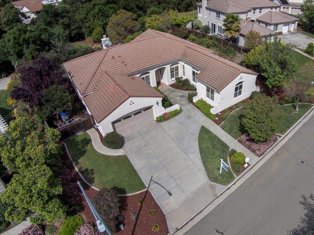 2713 Scenic Meadow Court - Photo 1