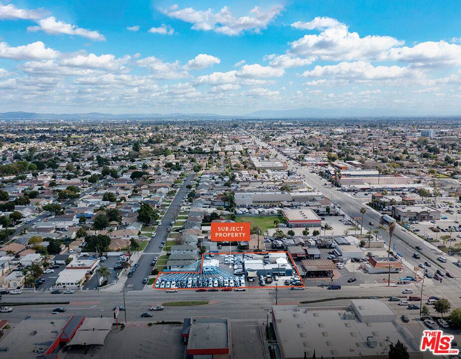 15804 Lakewood Boulevard - Photo 1