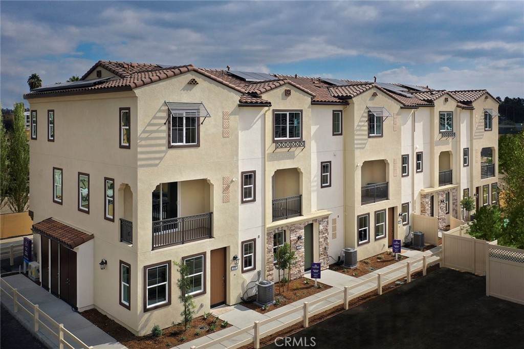 2128 Yukon - Photo 1