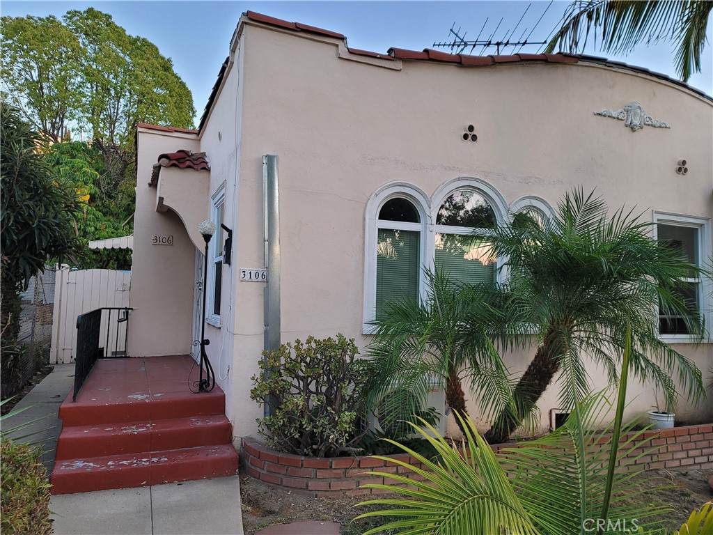 3106 Sherwood Avenue - Photo 1