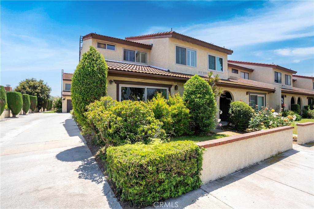229 Mission Road - Photo 1
