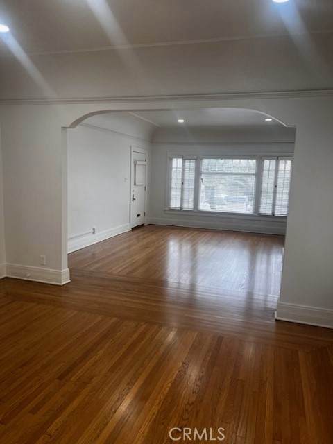 1063 Cloverdale Avenue - Photo 1