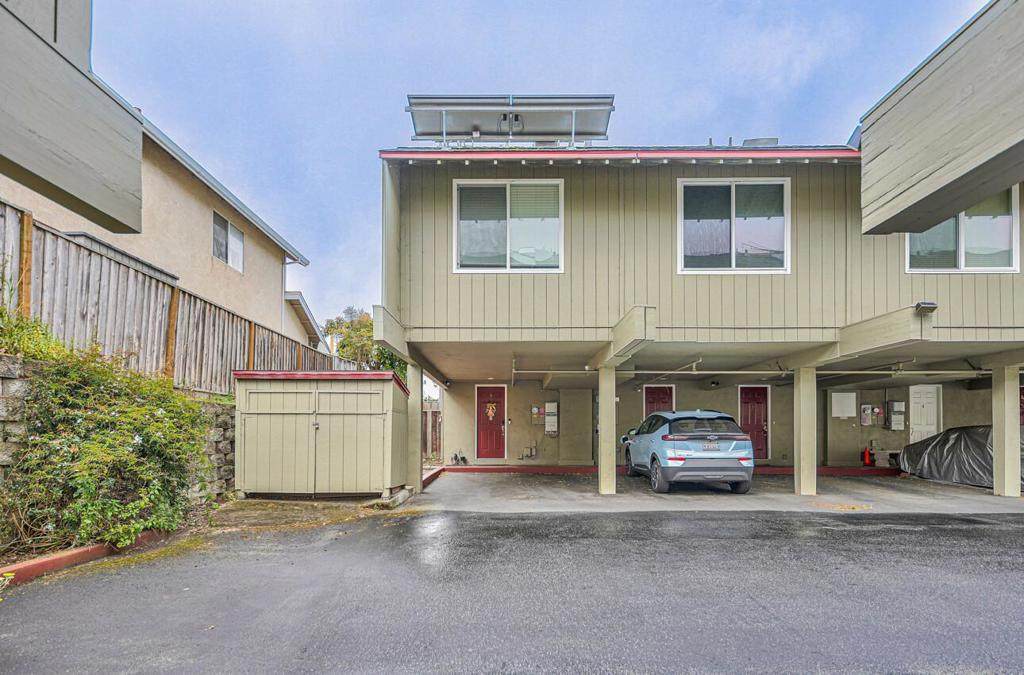 565 English Avenue - Photo 1