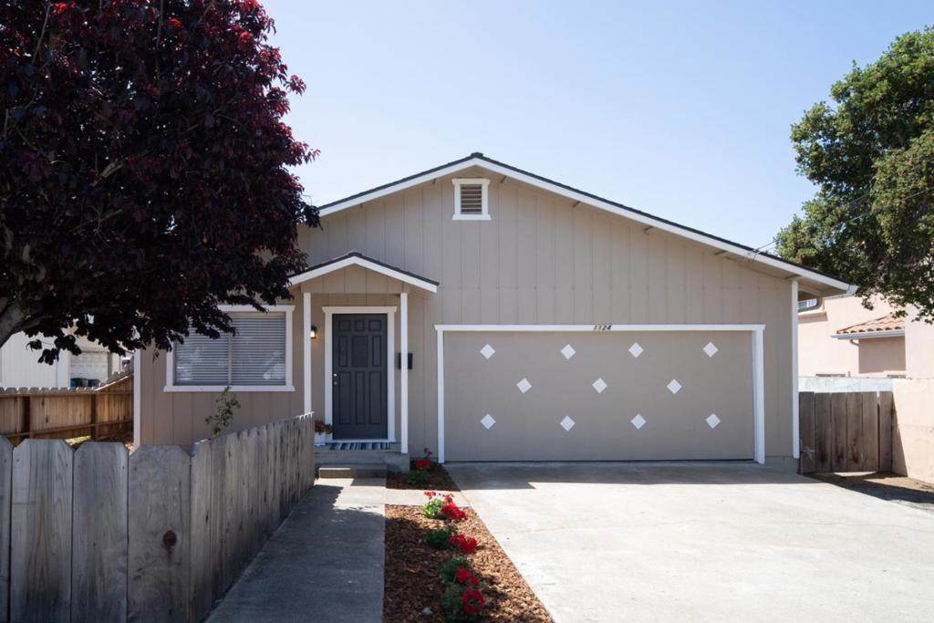 1124 Hamilton Avenue - Photo 1
