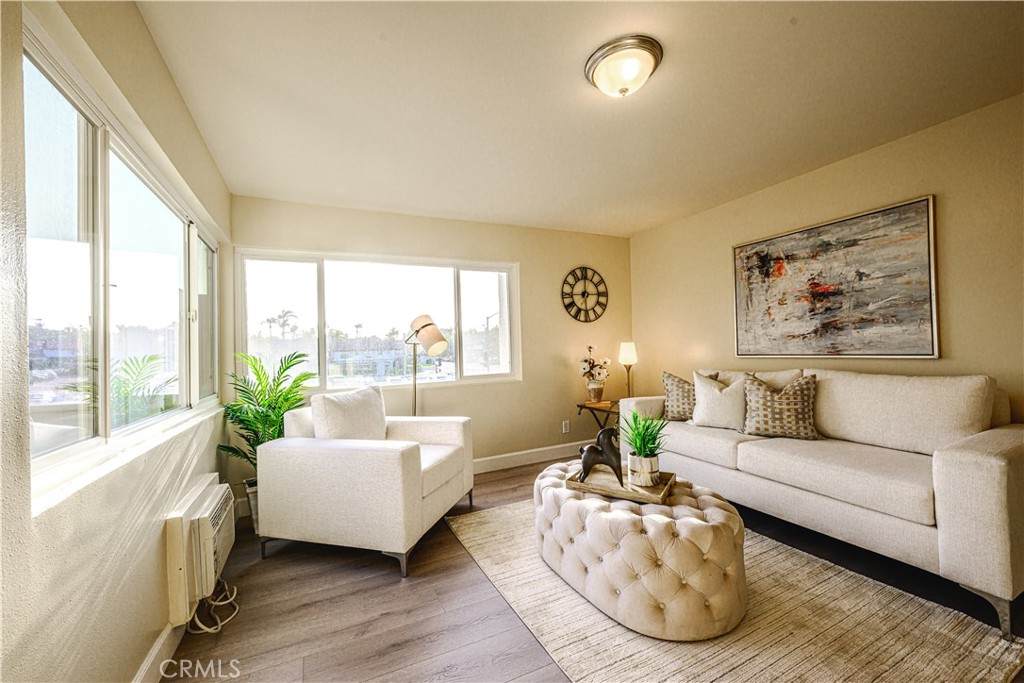 212 Kraemer Boulevard - Photo 1