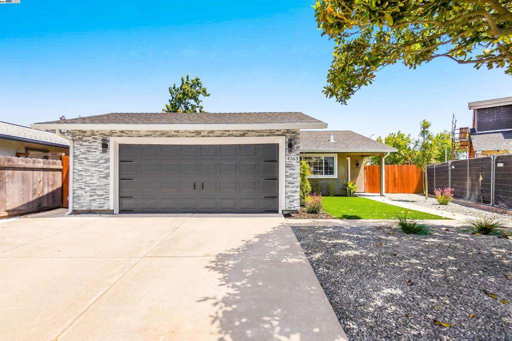 4163 Queen Anne Dr - Photo 1