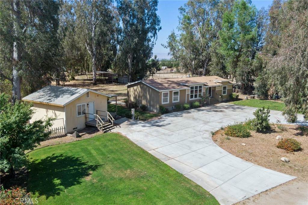 7801 Garrin Road - Photo 1