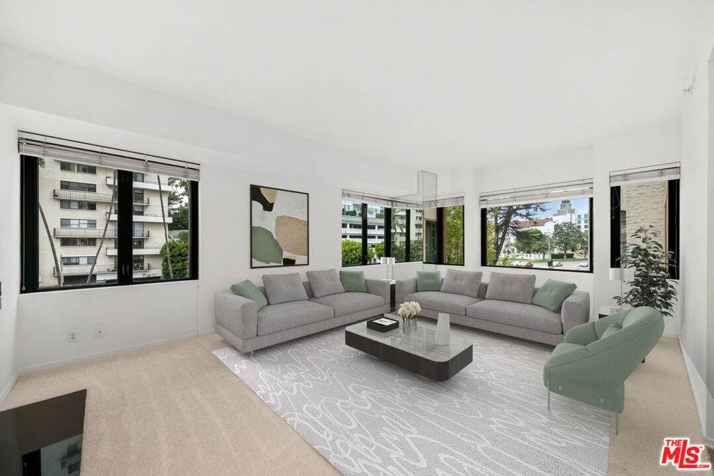 10520 Wilshire Boulevard - Photo 1