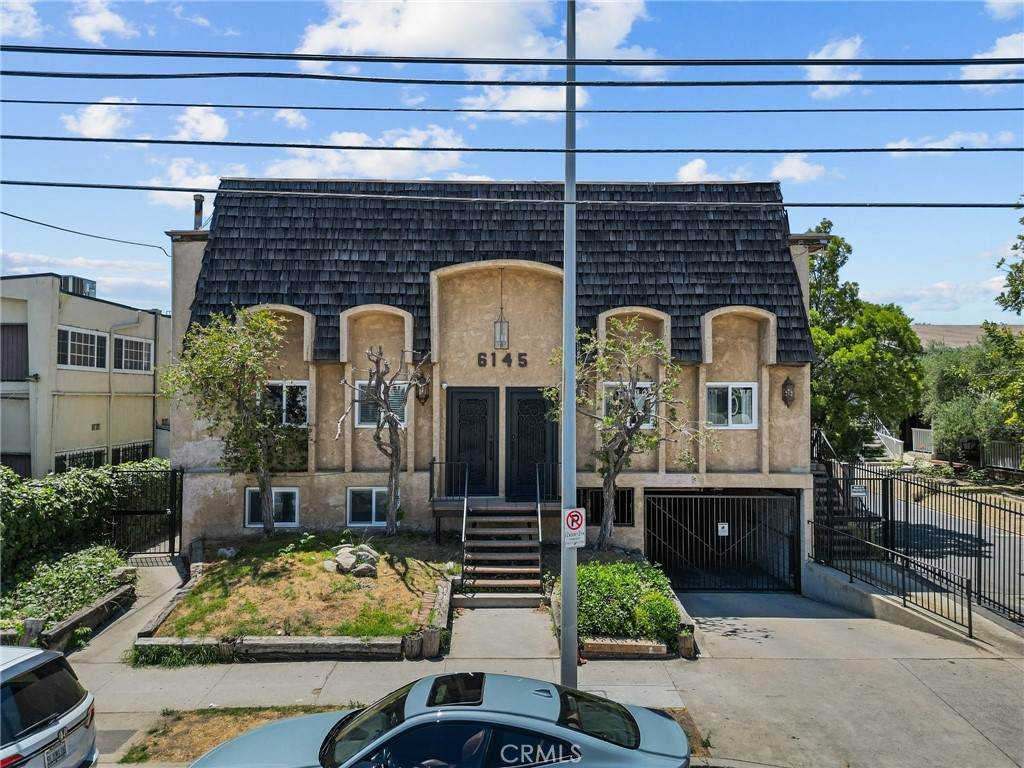 6145 Whitsett Avenue - Photo 1