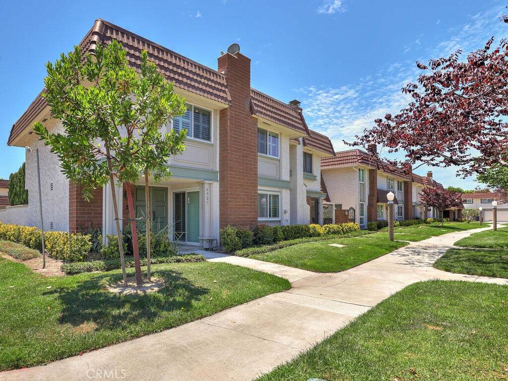 6927 Kent Way - Photo 1