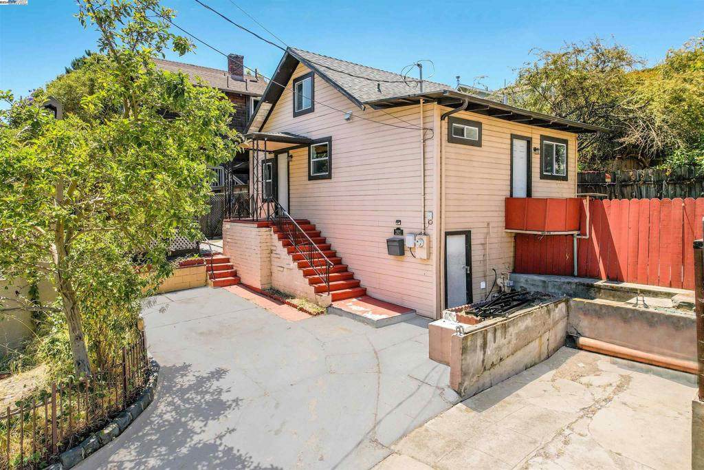 2821 Vallecito Pl - Photo 1