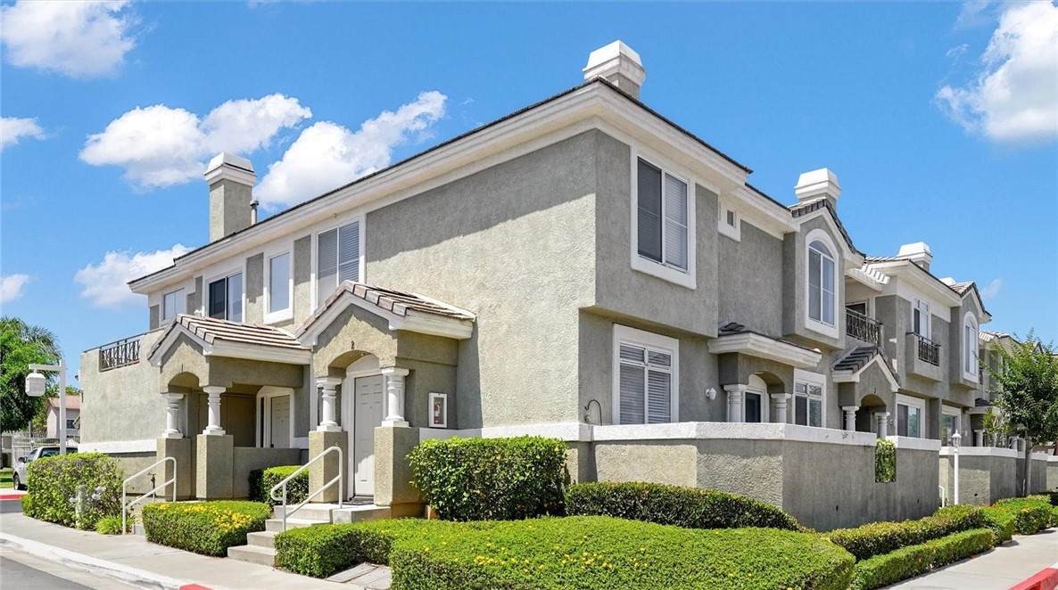 2225 Indigo Hills Drive - Photo 1